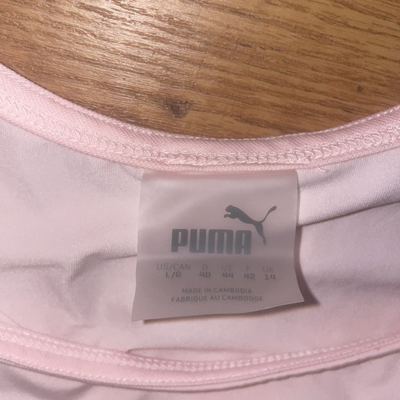 Puma - Picture 2 of 3